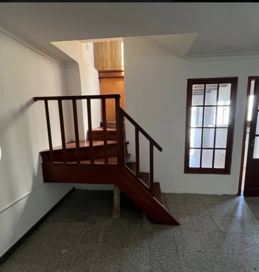 VENTA CASA + DPTO | GRAN UBICACION + EXCELENTE POTENCIAL | B° MAYORAZ