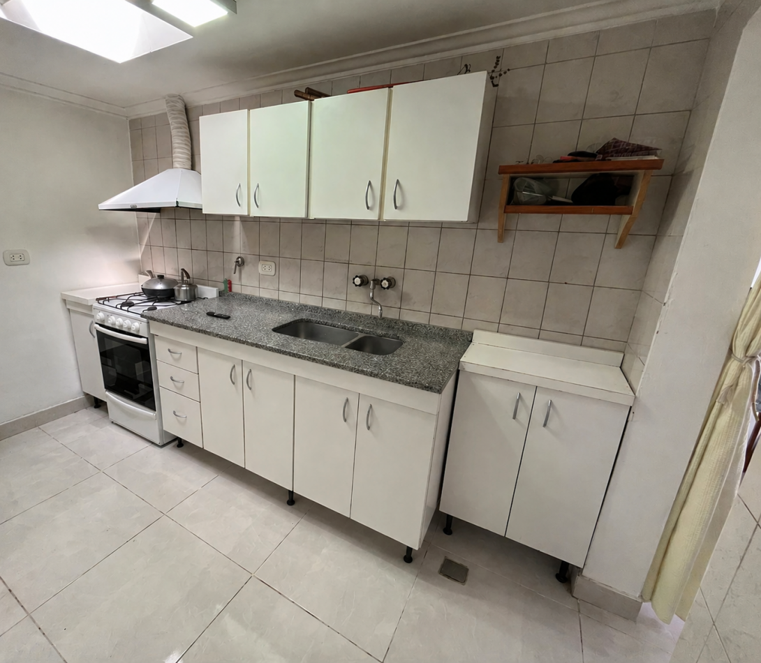 VENTA CASA + DPTO | GRAN UBICACION + EXCELENTE POTENCIAL | B° MAYORAZ