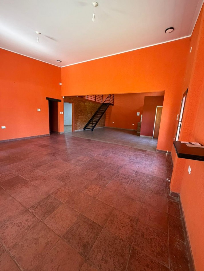 Vivi el Verde: Casa Quinta con Pileta y Excelente Entorno Natural