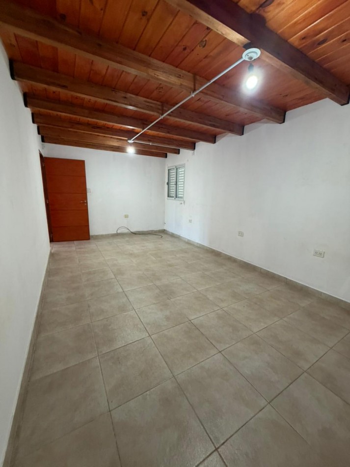 Vivi el Verde: Casa Quinta con Pileta y Excelente Entorno Natural